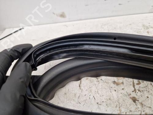 Rubber door seal MITSUBISHI COLT VII Hatchback (VB_) 1.0 MPi (VBXG0) | BP29523791C142 