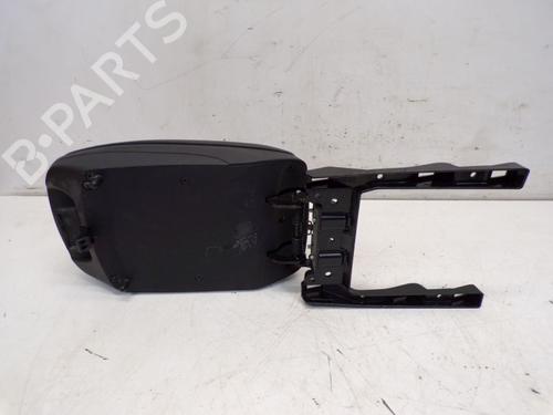 Armrest / Center console HYUNDAI i30 (GD) 1.4 | BP38028339I20 - Image 5