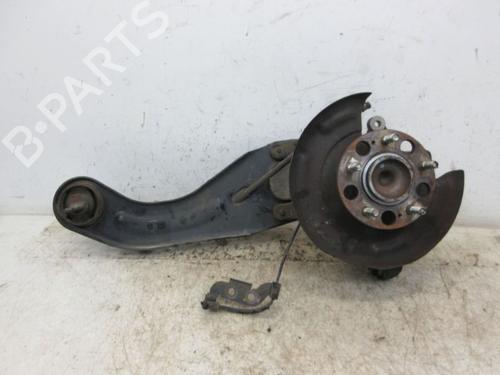 Venstre hjullejehus spindel HYUNDAI i30 (GD) 1.4 (99 hp) 30668736