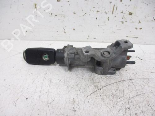 switch-skoda-roomster-5j7-2006-2007-2008-2009-2010-2011-2012-2013-2014-2015-37111446 main image