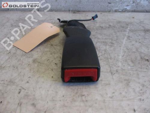 Used Seat buckle BMW 5 Touring (F11) 520 d (184 hp) 13760008