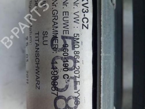 Armrest / Center console VW GOLF PLUS V (5M1, 521) 1.2 TSI | BP37134921I20 - Image 7