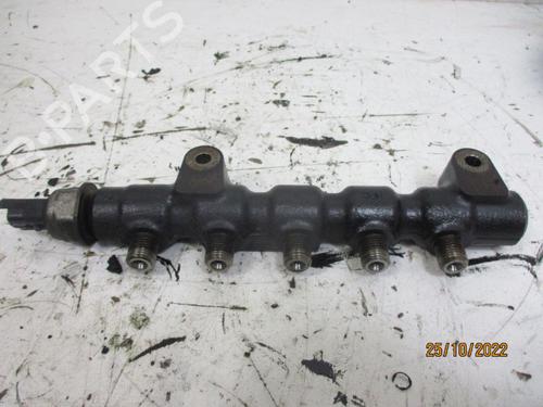 Used Injection rail Injection rail 37116021 37116021