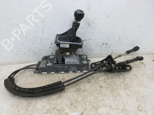 Pommeau de levier de vitesses VW GOLF VI (5K1) 1.4 TSI (160 hp) 21137265