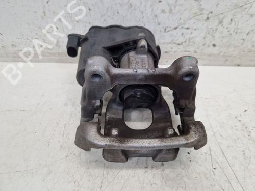 Used Right rear brake caliper MERCEDES-BENZ A-CLASS (W177) A 200 (177.087) (163 hp) 26873297