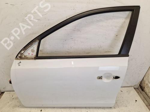 Used Left front door HYUNDAI i30 (FD) 1.6 CRDi (116 hp) 31260437