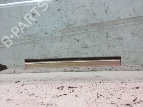 Front left quarter glass TOYOTA YARIS (_P9_) 1.4 D-4D (NLP90_, NLP90R) | BP29092206C111 