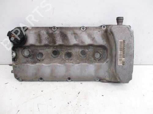 Used Valve cover VW TOUAREG (7LA, 7L6, 7L7) 3.2 V6 (241 hp) 18808565