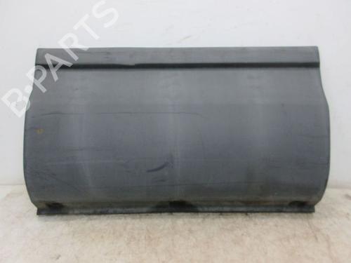 Used Rear right wheel arch trim Rear right wheel arch trim 38028165 38028165