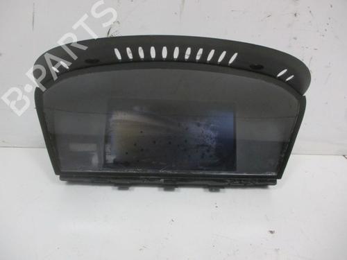 Used Electronic module BMW 5 (E60) 525 d (177 hp) 18761189