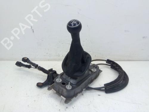 Used Shift knob VW CADDY III MPV (2KB, 2KJ, 2CB, 2CJ) 1.2 TSI (86 hp) 30358615