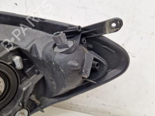 Right headlight TOYOTA COROLLA Verso (ZER_, ZZE12_, R1_) 2.2 D-4D (AUR10_, AUR10R) | BP29106030C29 