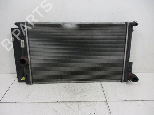 Used Water radiator Water radiator 37111141 37111141