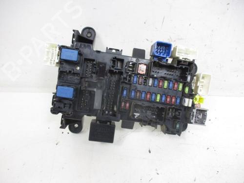 Used Fuse box SUZUKI GRAND VITARA II (JT, TE, TD) 1.9 DDiS All-wheel Drive (JT419, TD44, JB419WD, JB419XD,... (129 hp) 18794692