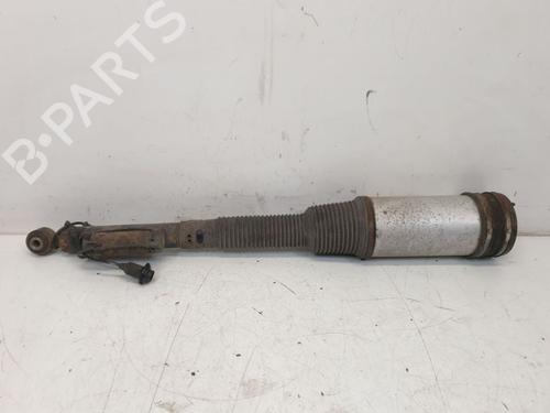 Used Left rear shock absorber Left rear shock absorber MERCEDES-BENZ S-CLASS (W220, V220) S 320 CDI (220.025, 220.125) (204 hp) 33907607 33907607