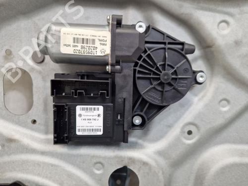 Front right window mechanism VW TOURAN (1T1, 1T2) 1.4 TSI | BP26527380C23 