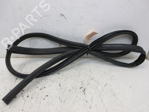 rubber-door-seal-ford-mondeo-iv-turnier-ba7-2007-2008-2009-2010-2011-2012-2013-2014-2015-37124229 main image