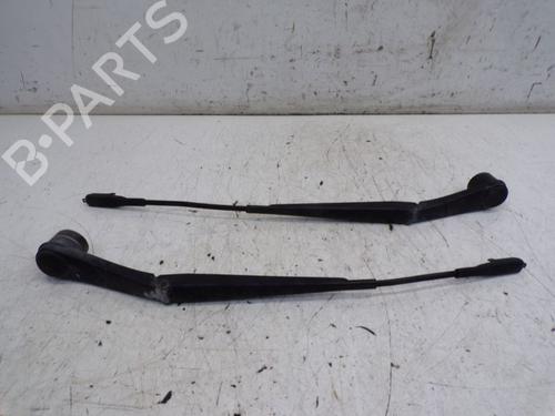 Used Front windshield wiper arm Front windshield wiper arm 37127836 37127836