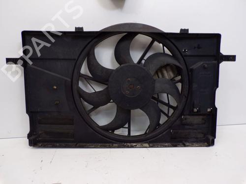 radiator-fan-volvo-v50-545-2003-2004-2005-2006-2007-2008-2009-2010-2011-2012-37128226 main image