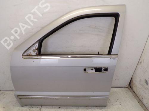 Used Left front door JEEP GRAND CHEROKEE III (WH, WK) 4.7 V8 4x4 (231 hp) 29092159