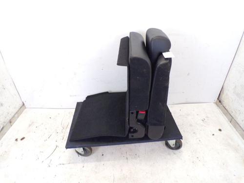 Rear seat MITSUBISHI GRANDIS (NA_W) 2.0 DI-D (NA8W) | BP18802427C17 