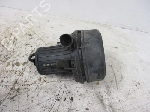 Used Secondary air pump BMW 5 (E60) 520 i (170 hp) 18796772