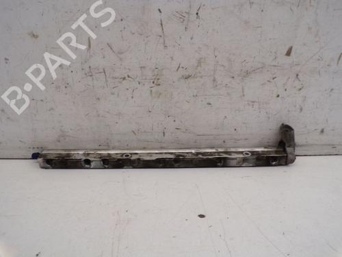 Used Injection rail VOLVO S40 II (544) T5 (220 hp) 25224349