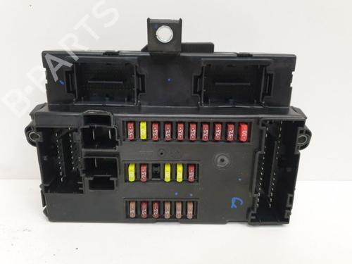 Used Fuse box Fuse box 39573760 39573760