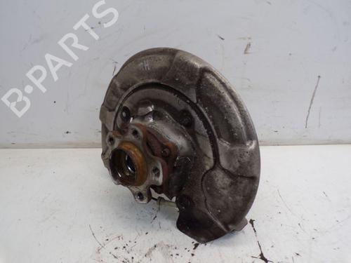 Fusee links achter BMW 5 (G30, F90) 520 i (184 hp) 22430927