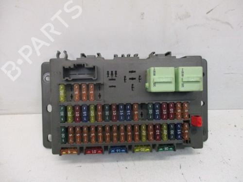 fuse-box-mini-mini-r50-r53-2001-2002-2003-2004-2005-2006-37117189 main image