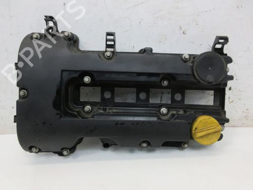 Used Valve cover Valve cover 37130068 37130068