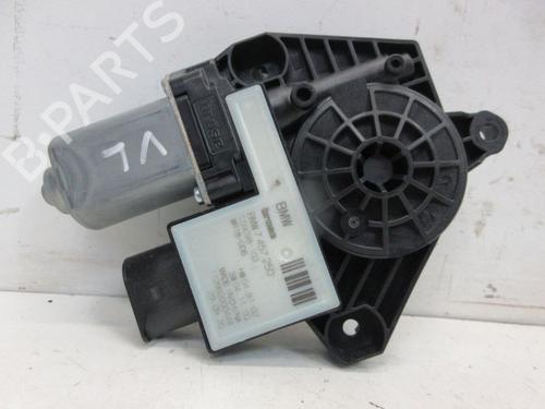 Left front window motor BMW 5 (G30, F90) 520 i | BP22374825E21 