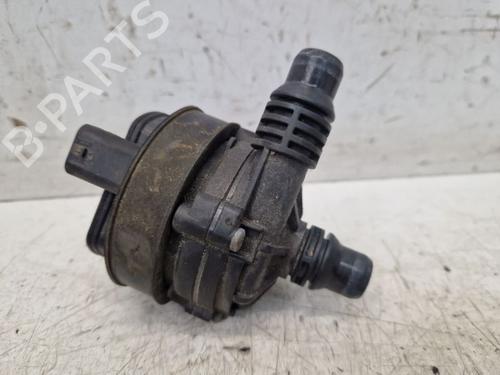Used Auxiliary water pump MERCEDES-BENZ EQS (V297) EQS 450+ (297.123) (333 hp) 29101053