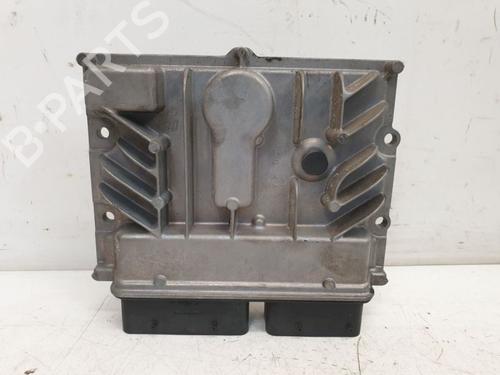 Używane Sterownik / Moduł silnika Sterownik / Moduł silnika OPEL ASTRA J Sports Tourer (P10) 1.7 CDTI (35) (110 hp) 33907466 33907466