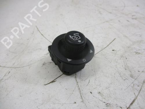 switch-land-rover-discovery-iii-l319-27-td-4x4-yuf500030-2004-2005-2006-2007-2008-2009-18795765 main image