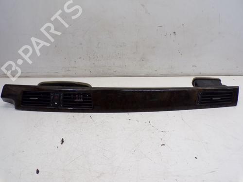 Used Air vent BMW 5 (E60) 530 i (258 hp) 24133384
