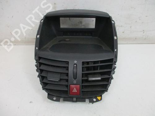 Used Air vent Air vent 37112149 37112149