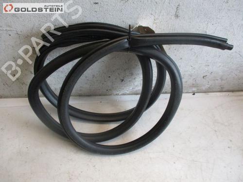 Used Rubber door seal BMW X1 (E84) xDrive 18 d (143 hp) 15112442