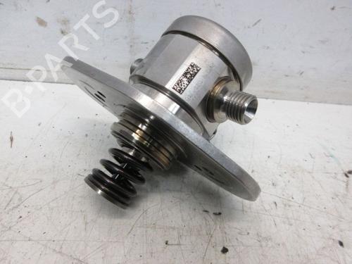 Used Injection pump BMW 5 (G30, F90) 520 i (184 hp) 29098568