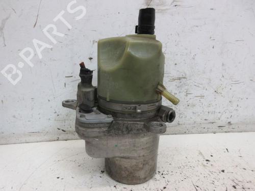 Used Steering pump VOLVO V50 (545) 2.4 (170 hp) 29091661