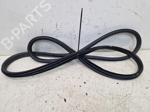Used Rubber door seal RENAULT MEGANE E-TECH SUV EV60 (BNJ1) (218 hp) 29100785