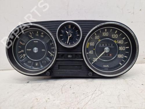 Display Display MERCEDES-BENZ /8 (W115) 230.4 (115.017) (110 hp) 33907899 33907899
