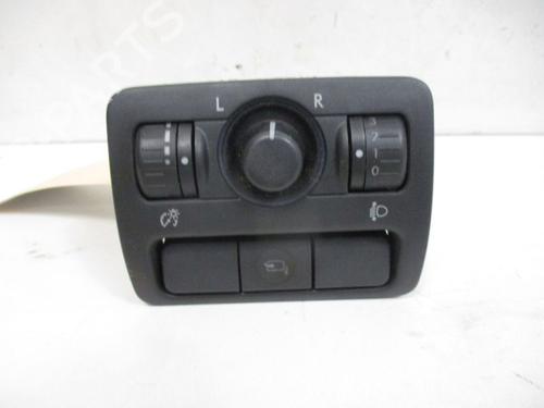 Used Headlight switch SUBARU LEGACY IV Estate (BP) 2.0 AWD (BP5) (138 hp) 18797878