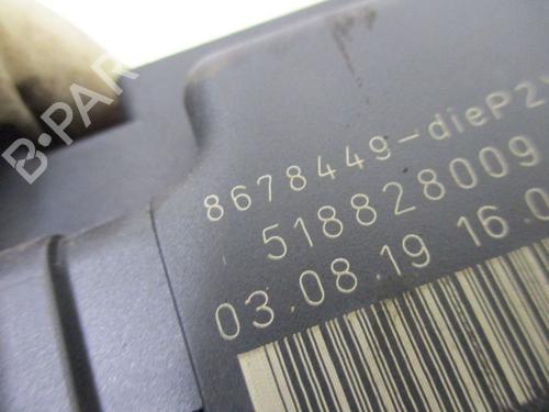 Fuse box VOLVO S60 I (384) D5 | BP37110350E1 - Image 3