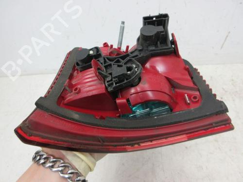 Right tailgate light CITROËN C5 II Break (RE_) 1.6 HDi (RE9HZC, RE9HYB) | BP38027967C80 - Image 4