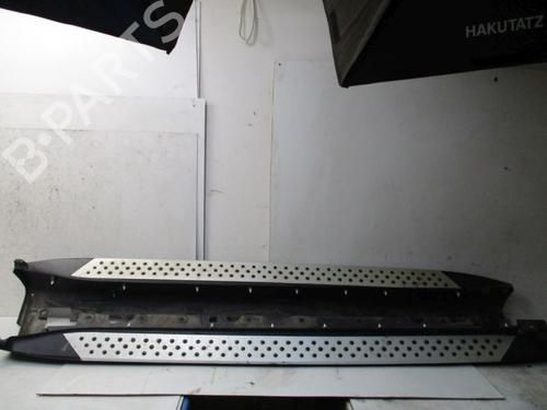 Used Door moulding trim BMW X5 (E70) xDrive 48 i (355 hp) 18802079