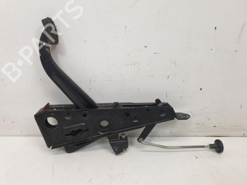 Used Hand brake Hand brake MERCEDES-BENZ /8 (W115) 230.4 (115.017) (110 hp) 33907926 33907926