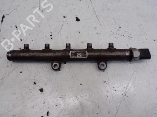 Used Injection rail Injection rail 38028073 38028073