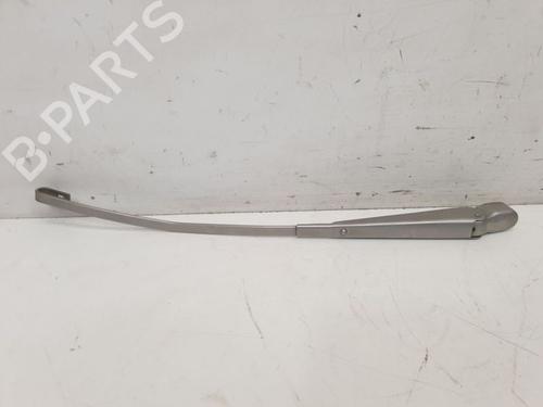 Used Front windshield wiper arm Front windshield wiper arm 37145126 37145126