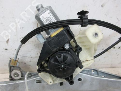 Rudehejsemekanisme ventre foran CITROËN C4 CACTUS 1.2 VTi 82 | BP30668516C22